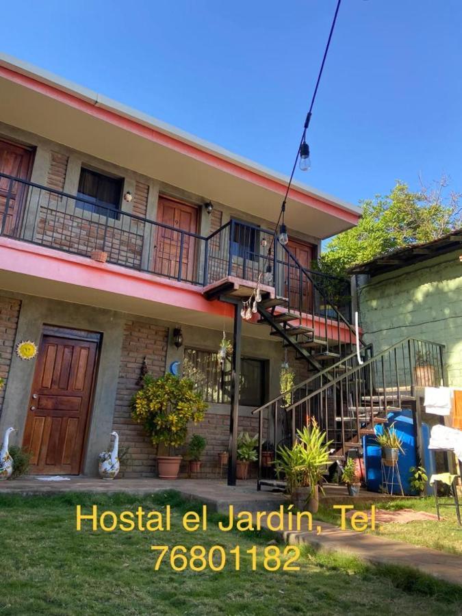 Hostal El Jardin León Exteriör bild
